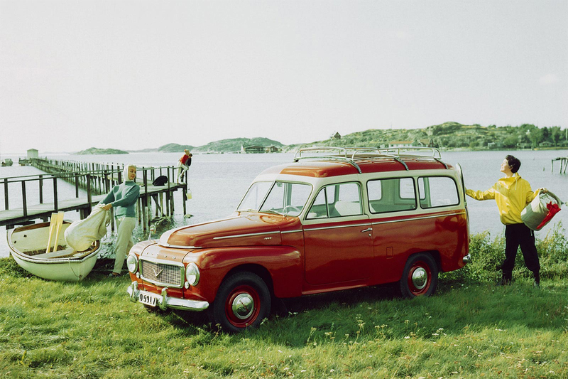 Illustration for article titled The Death Of The Volvo Wagon: Brick Tailgate No More